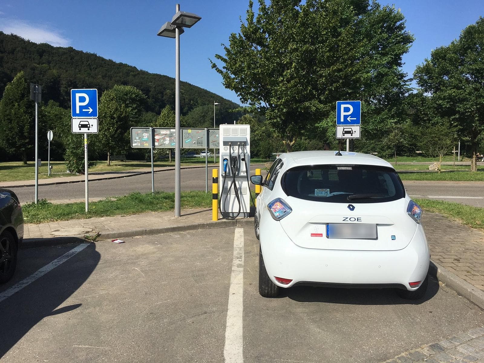 Foto der Ladestation Raststätte Gruibingen Süd, A8